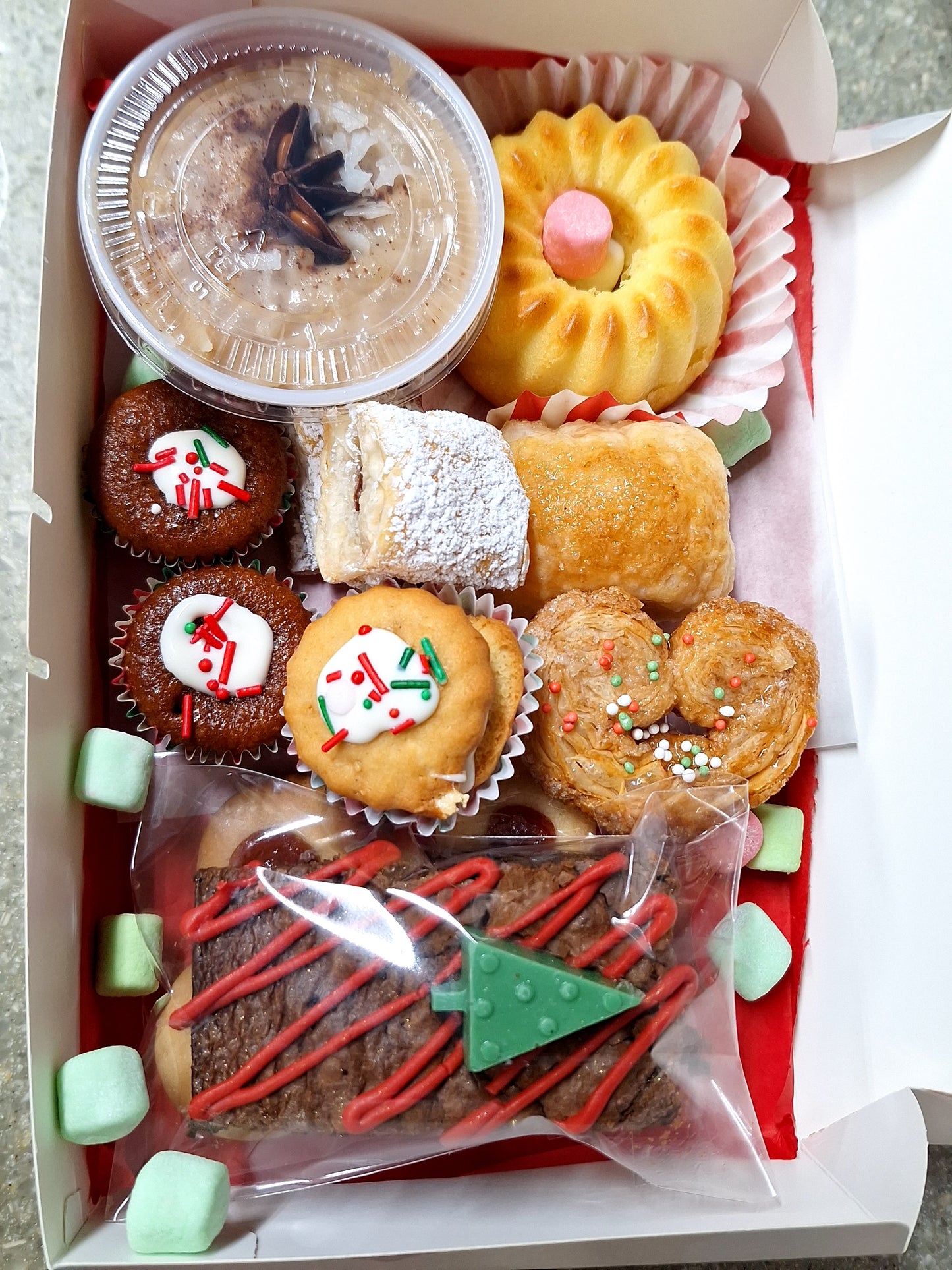 Variedad de cajitas para regalo y ocasiones especiales