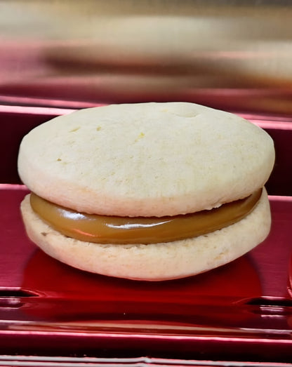 Alfajores de maicena y dulce de leche